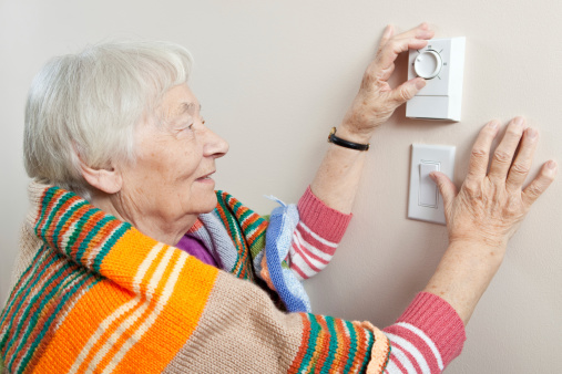 8 Creative Ways to Save on Heating Costs this Winter